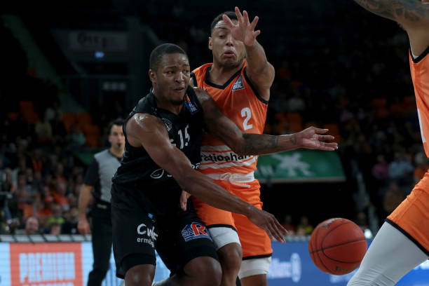 不面对一个 不面对一个